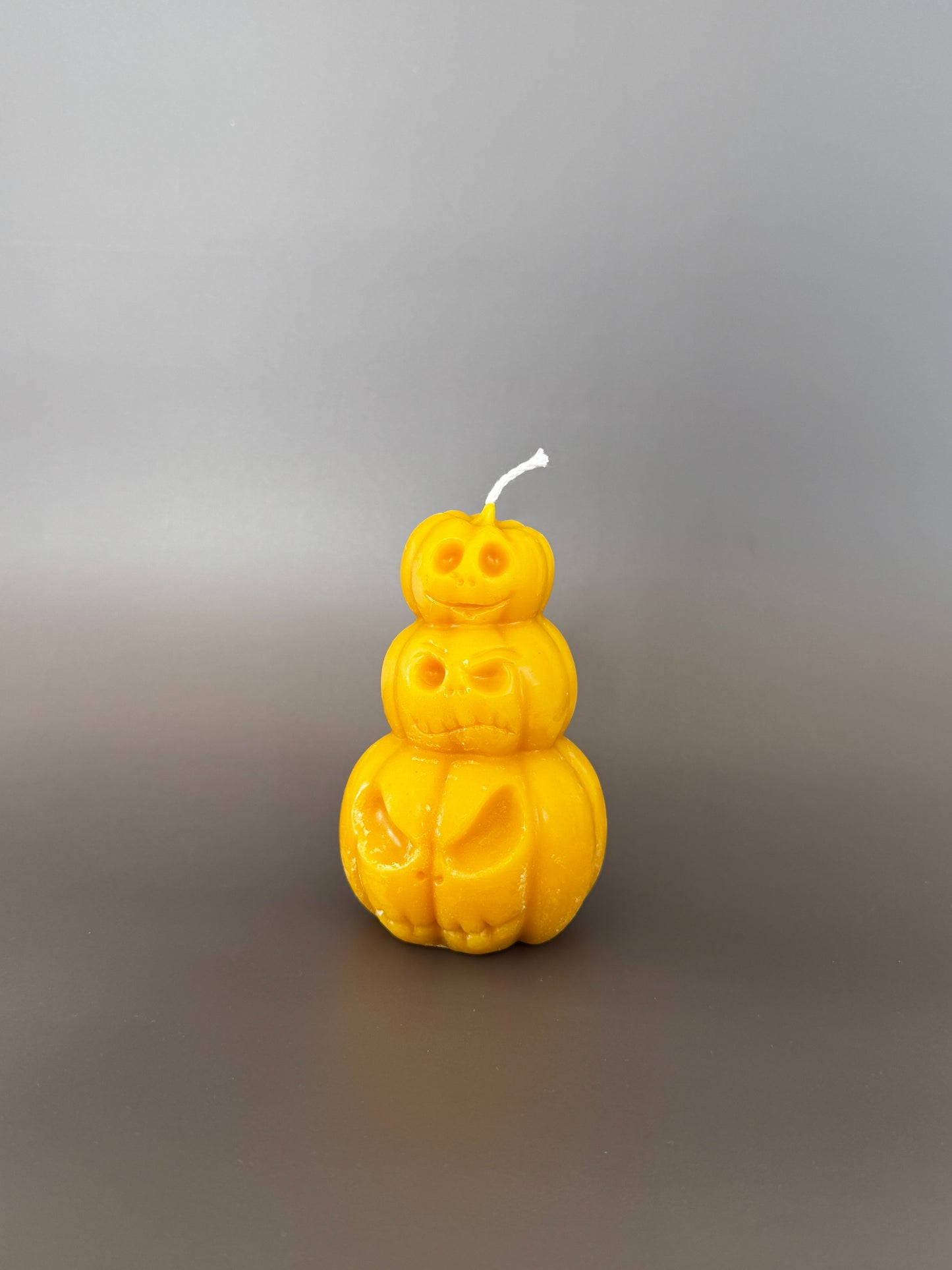 100% Pure Beeswax Pumpkin Stack Candle